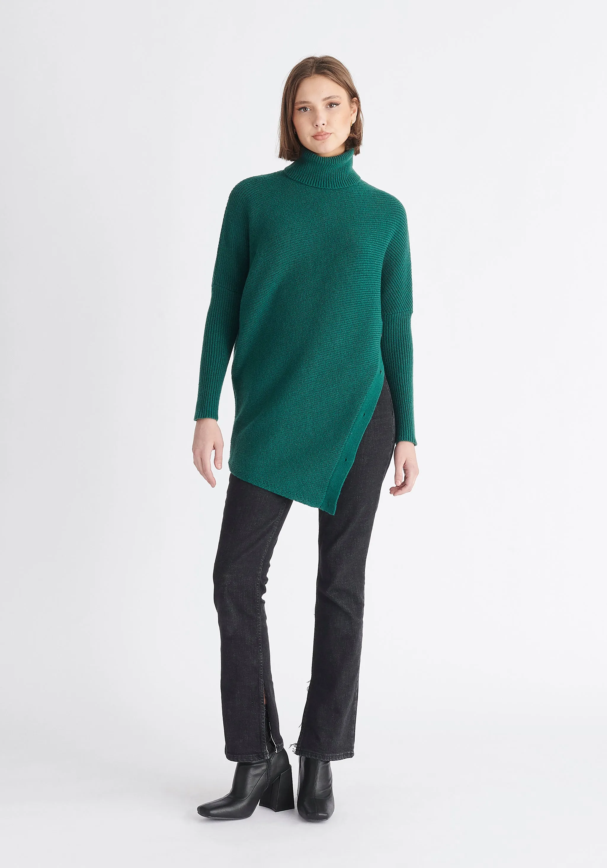 Asymmetric Button Slit Jumper