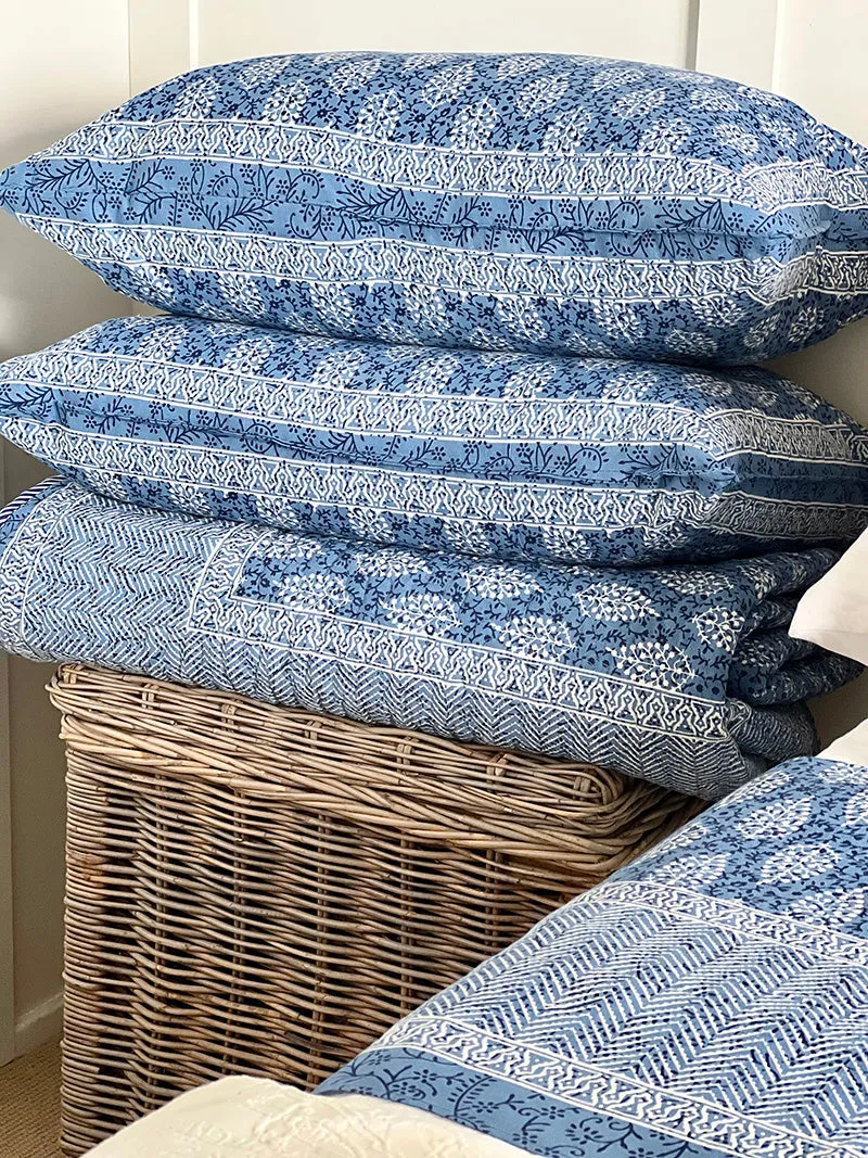 Indigo Buti Block Print Quilted Comforter
