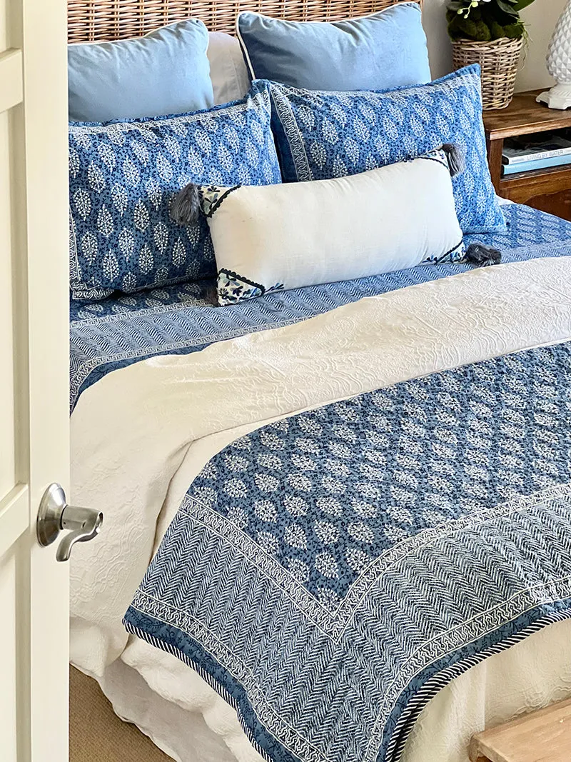 Indigo Buti Block Print Quilted Comforter