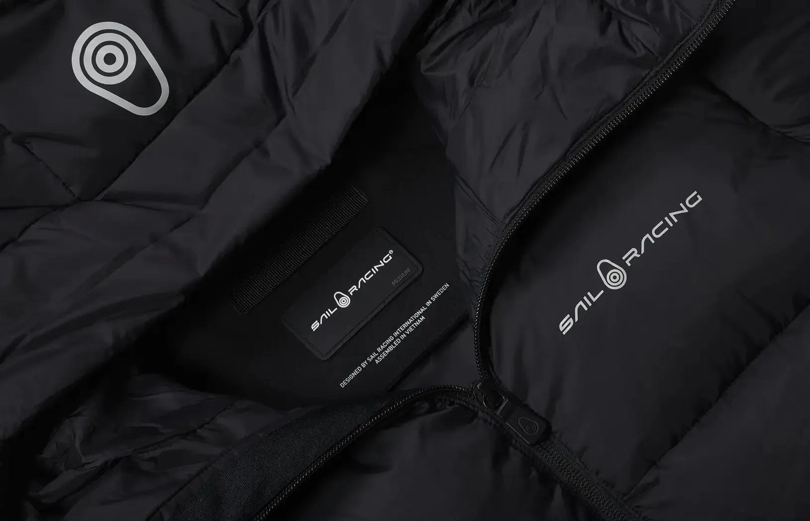 Sail Racing Women&#x27;s Cloud Down Hood Carbon | Buy Sail Racing Women&#x27;s Cloud Down Hood Carbon here | Outnorth