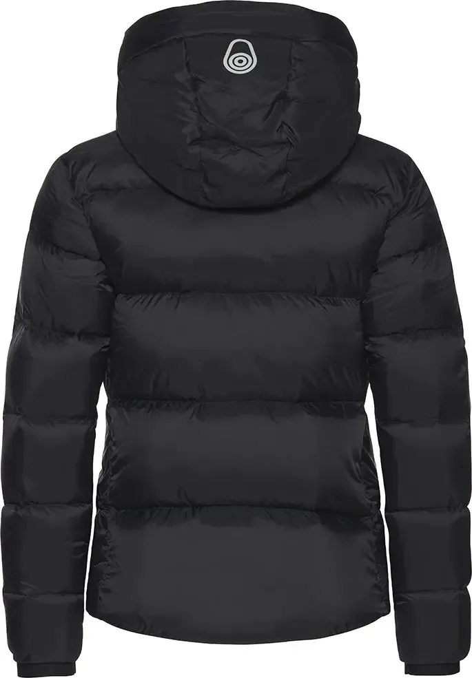 Sail Racing Women&#x27;s Cloud Down Hood Carbon | Buy Sail Racing Women&#x27;s Cloud Down Hood Carbon here | Outnorth